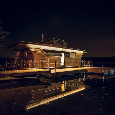 Houseboat Slesin Otel Dış mekan fotoğraf